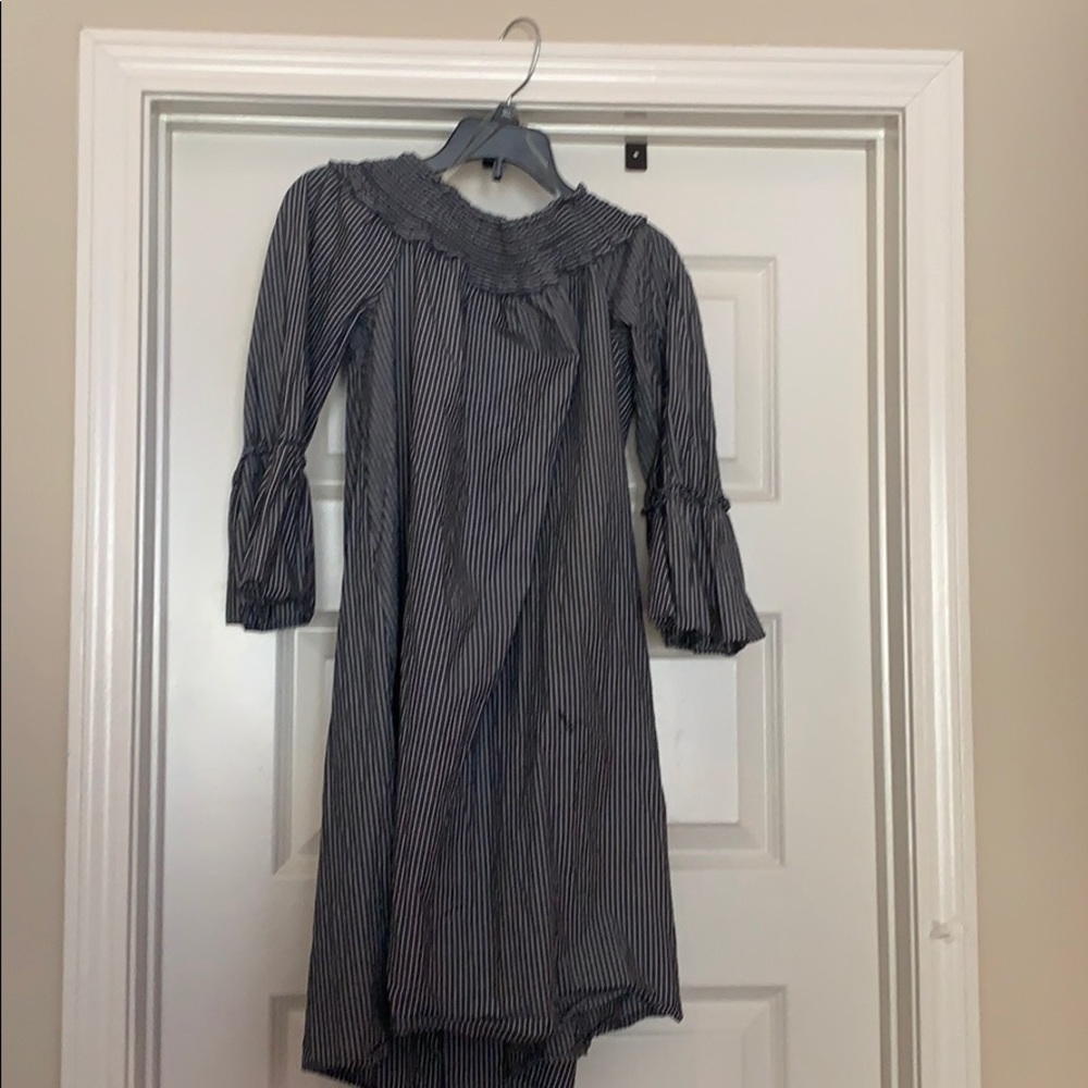 Crown & Ivy Navy and White Dress! Large